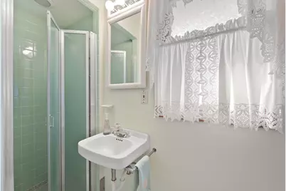 1217  Fairway Dr, Racine, WI 53405 - Photo 12