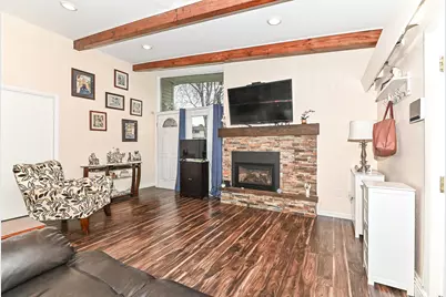 17835  Maple Tree Ln, Brookfield, WI 53045 - Photo 10