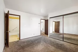 10818 W Donna Dr, Milwaukee, WI 53224 - Photo 10