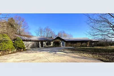 4112  Scarborough Dr, Richfield, WI 53076 - Photo 2