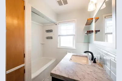 9825 W Concordia Ave, Milwaukee, WI 53222 - Photo 22