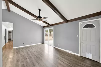 7679 S Lenox Ave, Milwaukee, WI 53154 - Photo 4