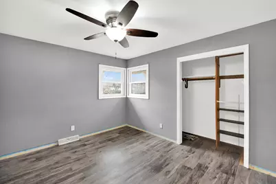 7679 S Lenox Ave, Milwaukee, WI 53154 - Photo 12