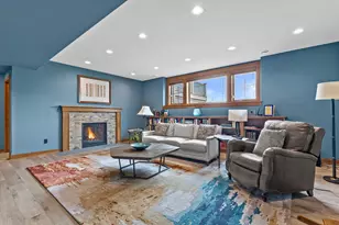 W243N2743 Creekside Dr, Pewaukee, WI 53072 - Photo 52