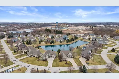 W243N2743  Creekside Dr, Pewaukee, WI 53072 - Photo 64