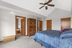 W243N2743 Creekside Dr, Pewaukee, WI 53072 - Photo 42