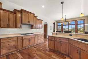 W243N2743 Creekside Dr, Pewaukee, WI 53072 - Photo 20