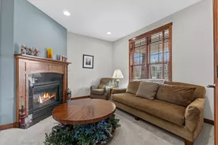 W243N2743 Creekside Dr, Pewaukee, WI 53072 - Photo 14