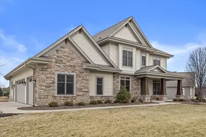 W243N2743  Creekside Dr, Pewaukee, WI 53072 - Photo 60