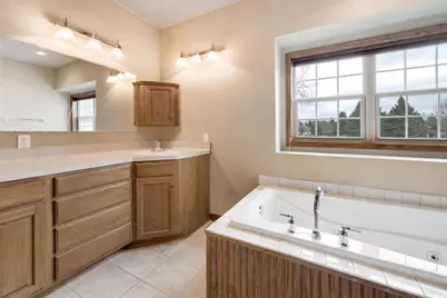 4075  Wexford Cir, Richfield, WI 53076 - Photo 10