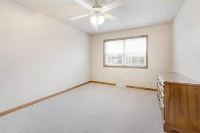 4075  Wexford Cir, Richfield, WI 53076 - Photo 12