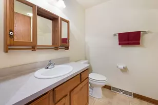 4075 Wexford Circle, Richfield, WI 53076 - Photo 14