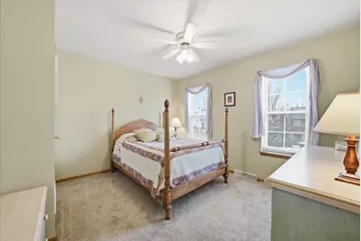 944  Ridgeway Cir, Fredonia, WI 53021 - Photo 16