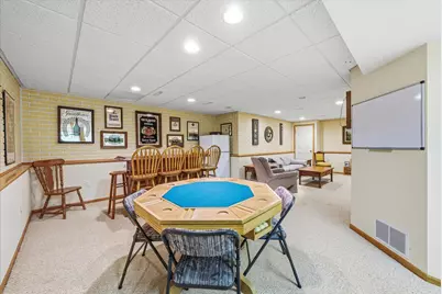 944  Ridgeway Cir, Fredonia, WI 53021 - Photo 24