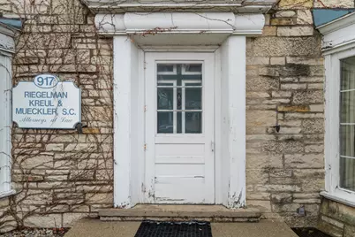 917  Main St, Racine, WI 53403 - Photo 22