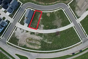 9453 S Cypress Pl, Oak Creek, WI 53154 - Photo 1