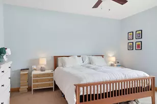 1550 E Royall Pl, Milwaukee, WI 53202 - Photo 12