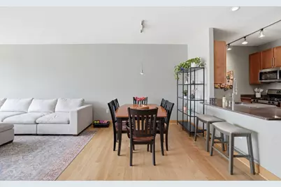 1550 E Royall Pl #502, Milwaukee, WI 53202 - Photo 6