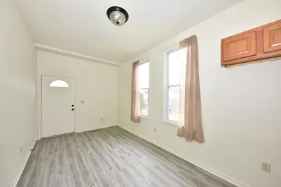 825 W Washington St, Milwaukee, WI 53204 - Photo 4