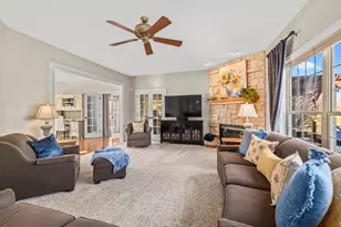 W292N3296 Summerhill Rd, Delafield, WI 53072 - Photo 6