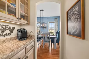 W292N3296 Summerhill Rd, Delafield, WI 53072 - Photo 14