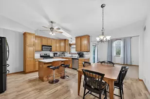 8910 S River Edge Dr, Oak Creek, WI 53154 - Photo 6