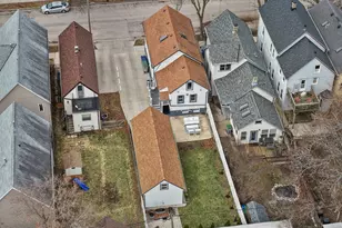 1850 N Arlington Pl, Milwaukee, WI 53202 - Photo 38