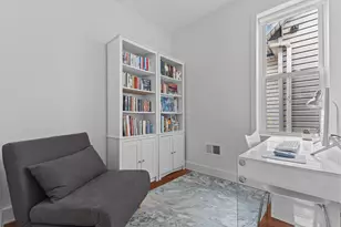 1850 N Arlington Pl, Milwaukee, WI 53202 - Photo 16