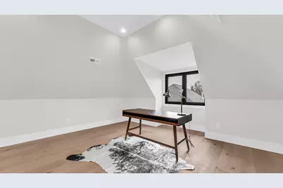 525  Maple St, Lake Geneva, WI 53147 - Photo 52