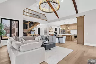 525 Maple St, Lake Geneva, WI 53147 - Photo 14