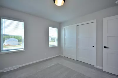 704  Winterberry Dr, Waukesha, WI 53188 - Photo 18