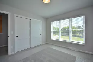 704 Winterberry Dr, Waukesha, WI 53188 - Photo 16