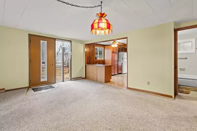 W6709  Lake Shore Circle Cir, Sugar Creek, WI 53121 - Photo 12