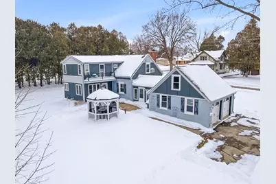 1925  Park Ave, New Holstein, WI 53061 - Photo 38
