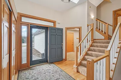 221  Crystal Dr, Hartland, WI 53029 - Photo 20