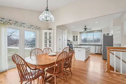 221  Crystal Dr, Hartland, WI 53029 - Photo 14