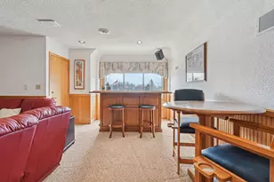 221 Crystal Dr, Hartland, WI 53029 - Photo 36