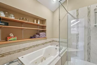 221  Crystal Dr, Hartland, WI 53029 - Photo 34