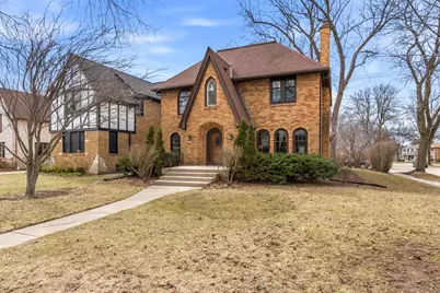 4685 N Woodburn St, Whitefish Bay, WI 53211 - Photo 40