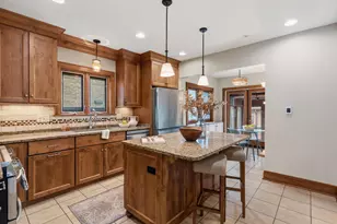 4685 N Woodburn St, Whitefish Bay, WI 53211 - Photo 18