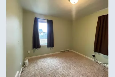 2214 S 17th St, Sheboygan, WI 53081 - Photo 6