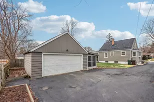 6463 N Garden Grove Ln, Glendale, WI 53209 - Photo 34