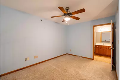 2412  Fox River Pkwy #G, Waukesha, WI 53189 - Photo 28