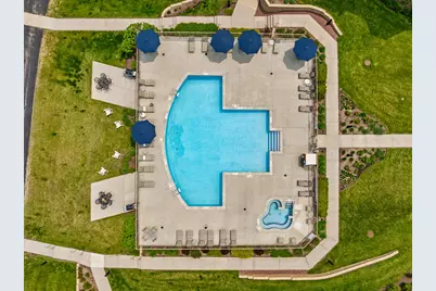 4100 S Lake Dr #301, Saint Francis, WI 53235 - Photo 6