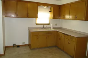 4160 N 69th St, Milwaukee, WI 53216 - Photo 2