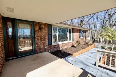 772  Brookwood Cir, Hobart, WI 54155 - Photo 4