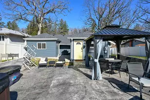 W145 Hilltop Rd, Bloomfield, WI 53128 - Photo 32