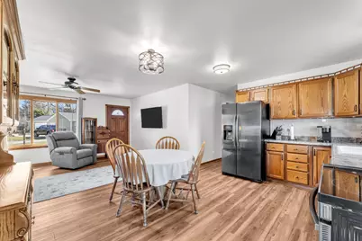 2420  Marshall Sq, Racine, WI 53139 - Photo 4