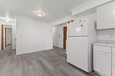 1625  Monroe Ave, South Milwaukee, WI 53172 - Photo 6