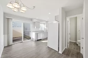 4273 W Cherrywood Ln, Brown Deer, WI 53209 - Photo 10